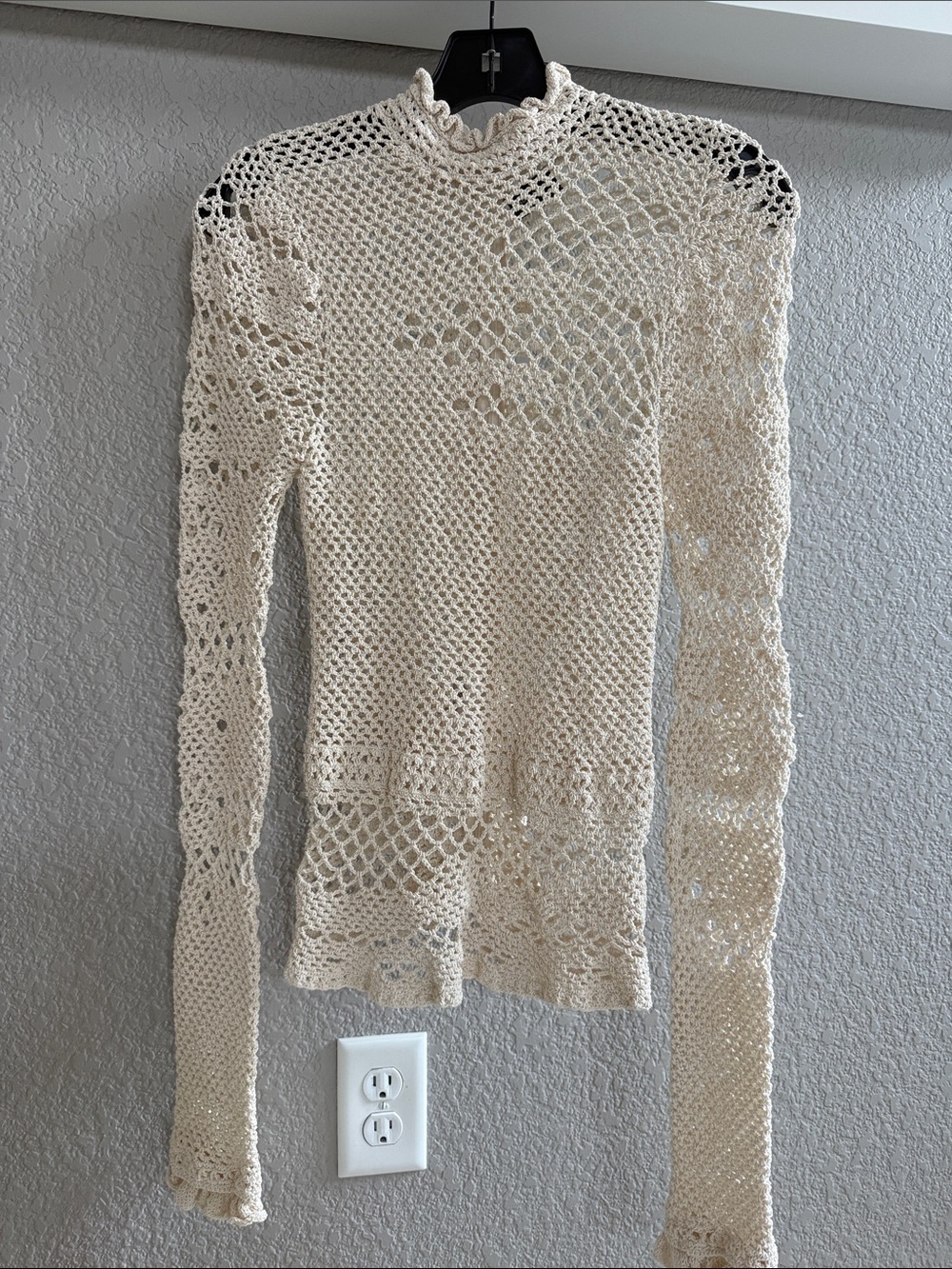 Magda Butrym Cream Crochet Knit Top with Ruffle Collar Sz 36 (US 4) Gorgeous